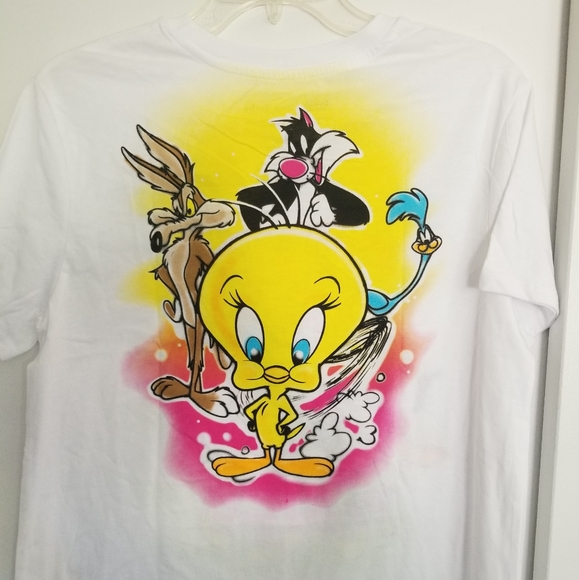 NEW Women's Looney Tunes T-shirt - Picture 5 of 7